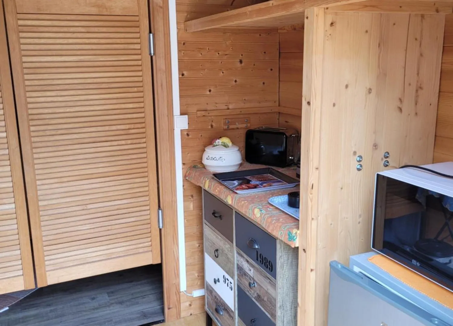 Au Petit Chalet Gigouzac Luxury tent