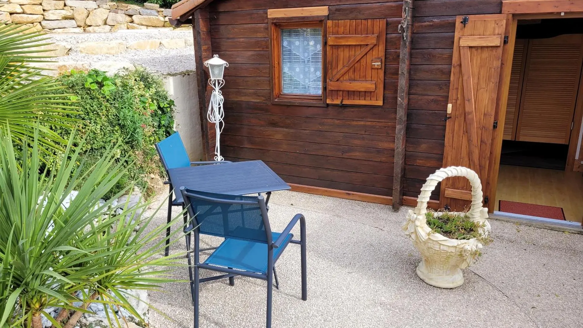 Au Petit Chalet Gigouzac France